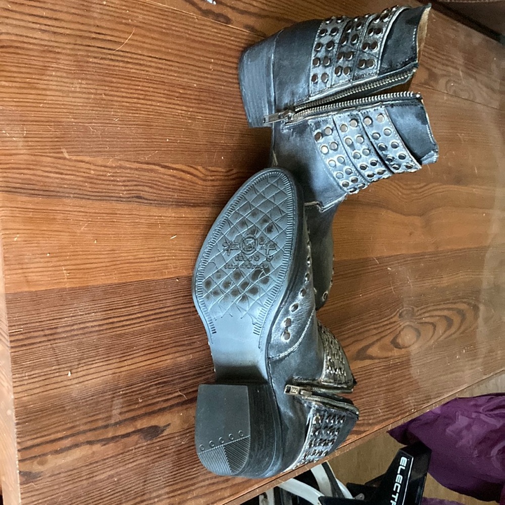 Circlie G black studded ankle boots